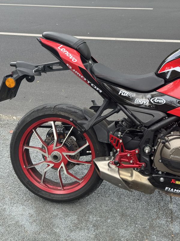 二手QJMOTOR赛400