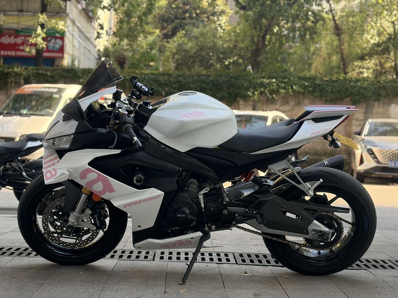 二手阿普利亚RS 660 