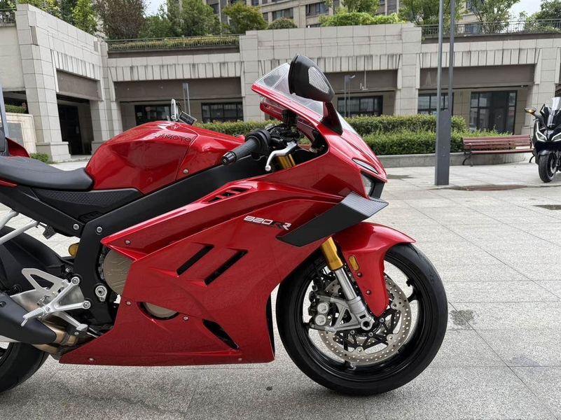 二手张雪机车820RR