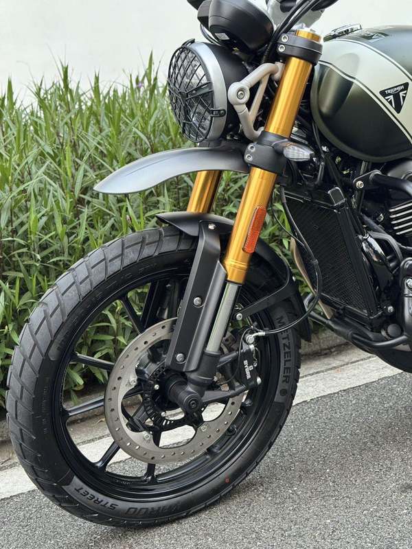 二手凯旋Scrambler 400 X