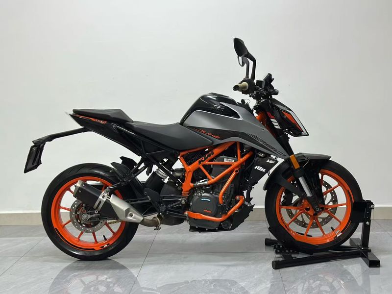 二手KTMR2R390 Duke