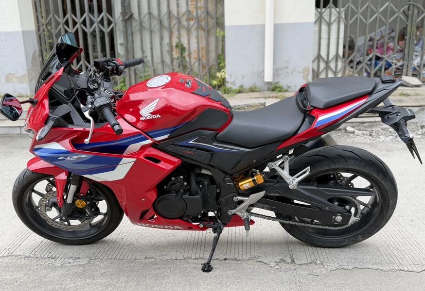 二手本田CBR400R
