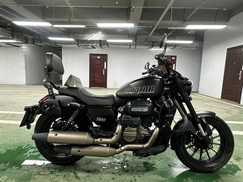 二手QJMOTOR闪300