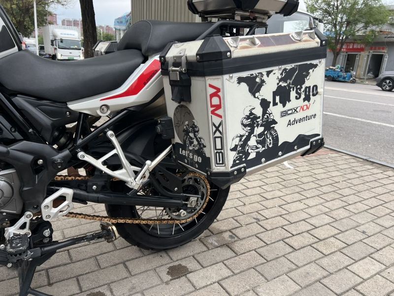 二手贝纳利金鹏 TRK502