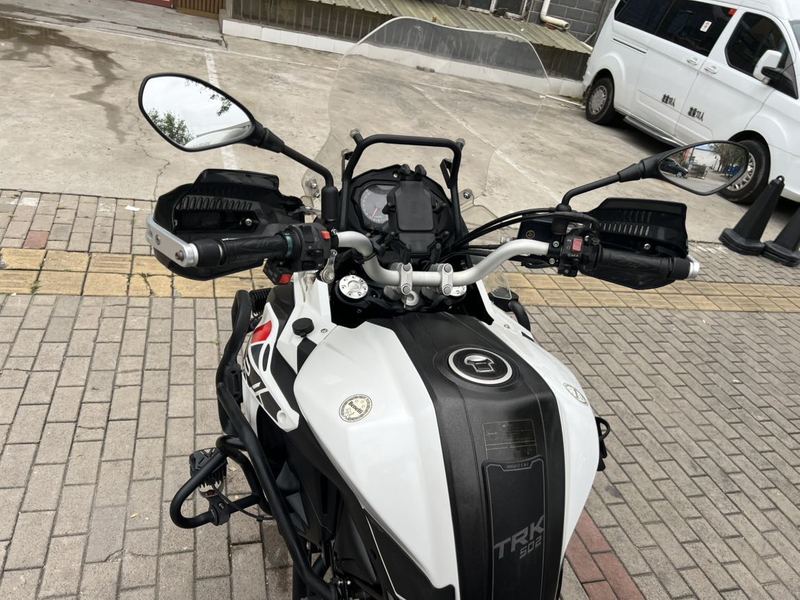 二手贝纳利金鹏 TRK502