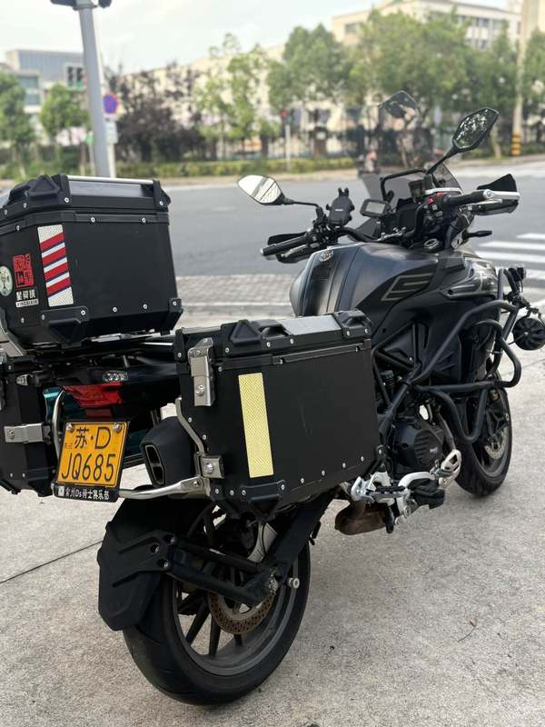 二手贝纳利TRK552