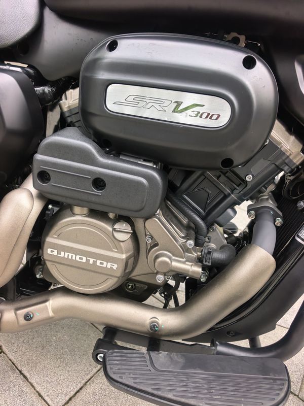 二手QJMOTOR闪300