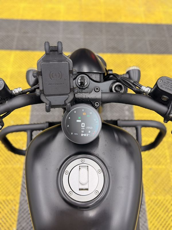 二手QJMOTOR闪300