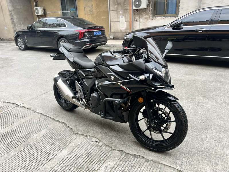 二手豪爵铃木GSX250R