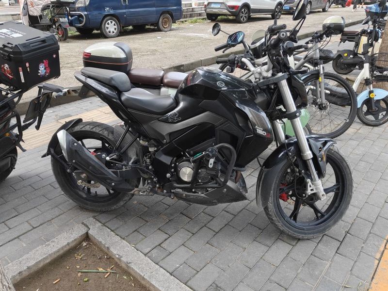 二手贝纳利小迅龙 BN150S