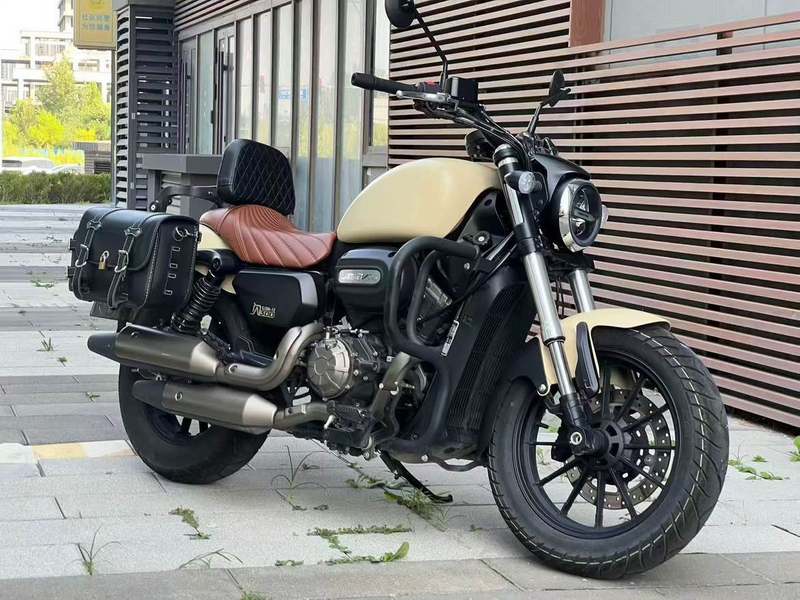 二手QJMOTOR闪300