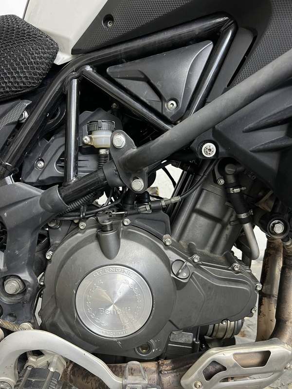 二手贝纳利金鹏 TRK502