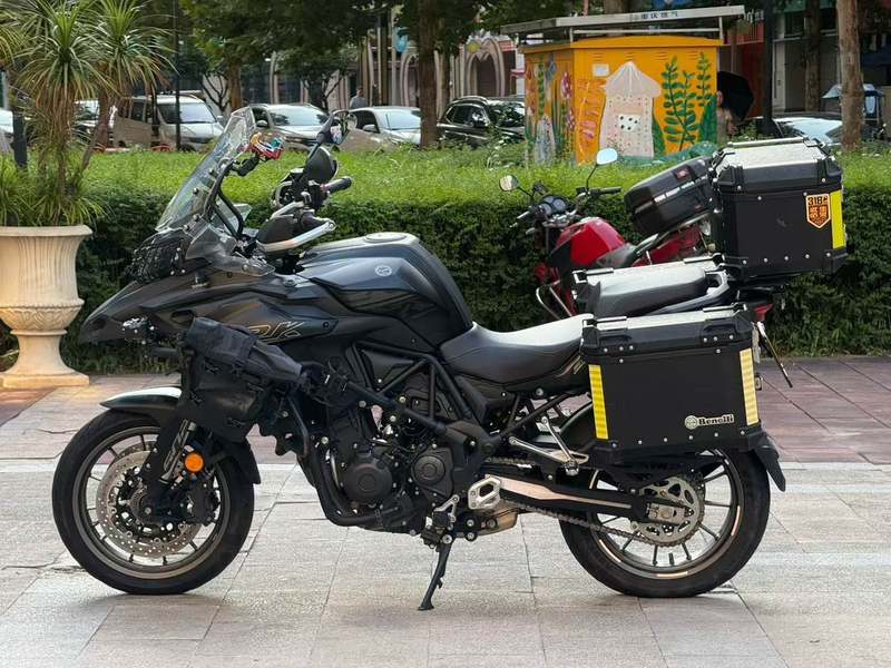 二手贝纳利金鹏 TRK502