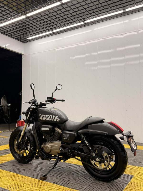 二手QJMOTOR闪300
