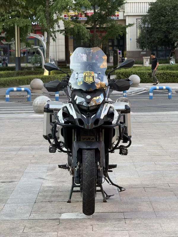 二手贝纳利金鹏 TRK502