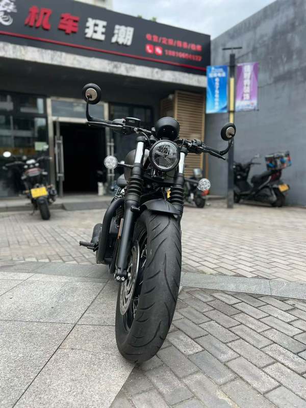 二手凯旋Bonneville Bobber