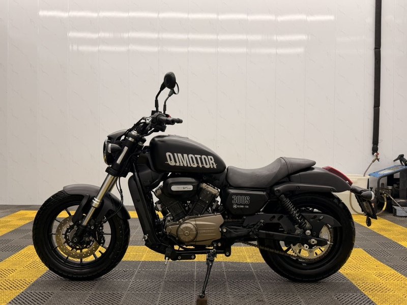 二手QJMOTOR闪300