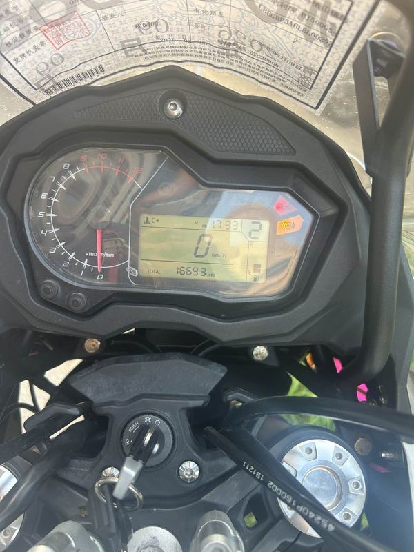 二手贝纳利金鹏 TRK502