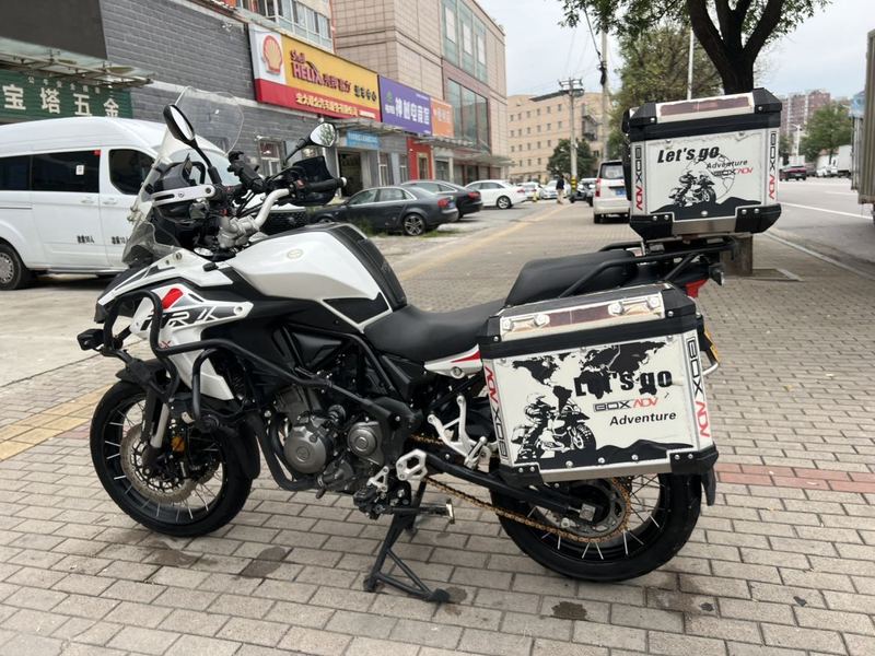 二手贝纳利金鹏 TRK502