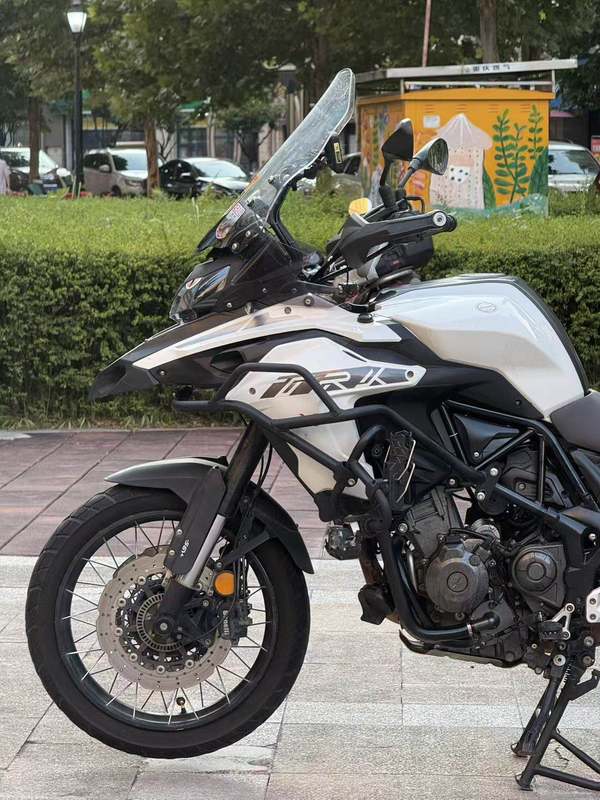 二手贝纳利金鹏 TRK502