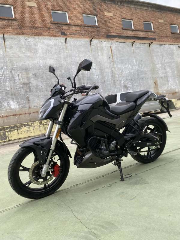 二手贝纳利小迅龙 BN150S