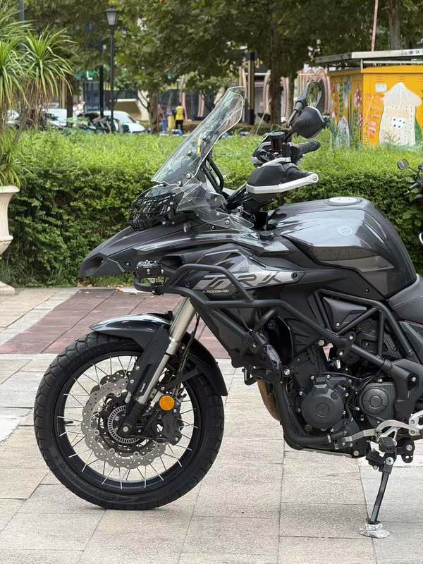 二手贝纳利金鹏 TRK502