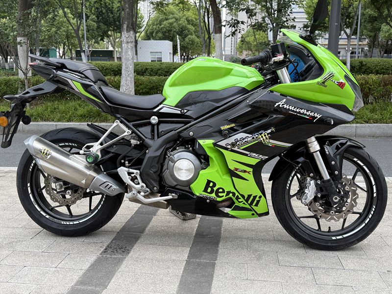 二手贝纳利龙卷风 Tornado 302R