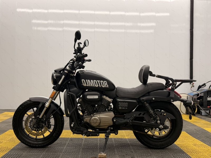 二手QJMOTOR闪300