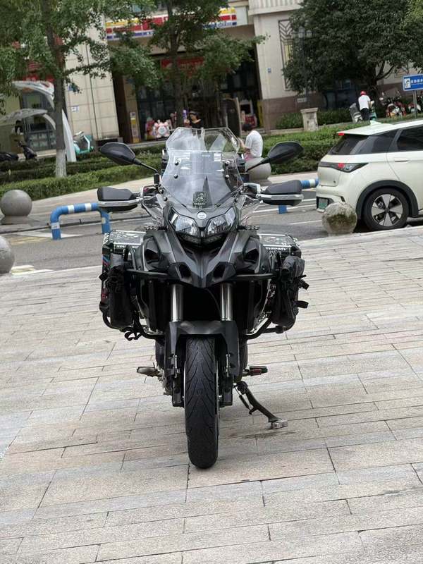 二手贝纳利金鹏 TRK502