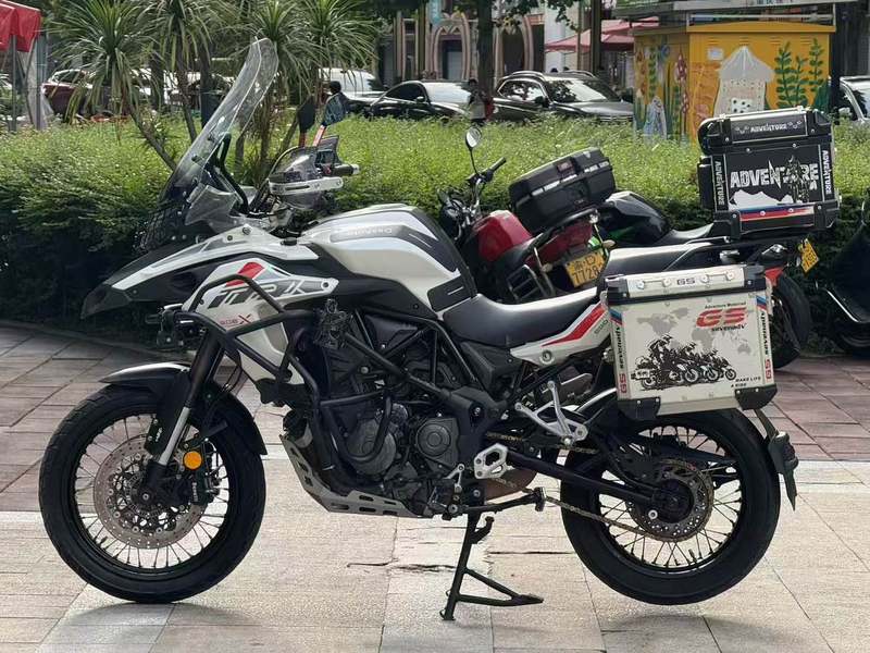二手贝纳利金鹏 TRK502