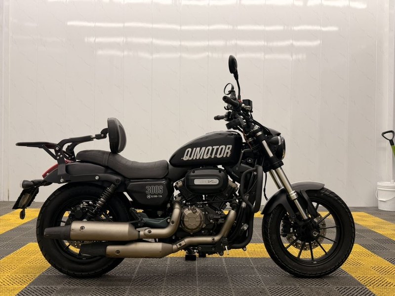 二手QJMOTOR闪300