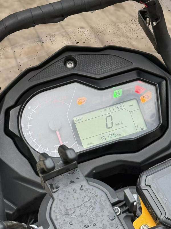 二手贝纳利金鹏 TRK502