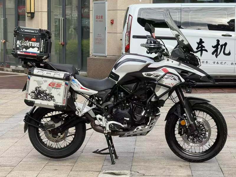 二手贝纳利金鹏 TRK502