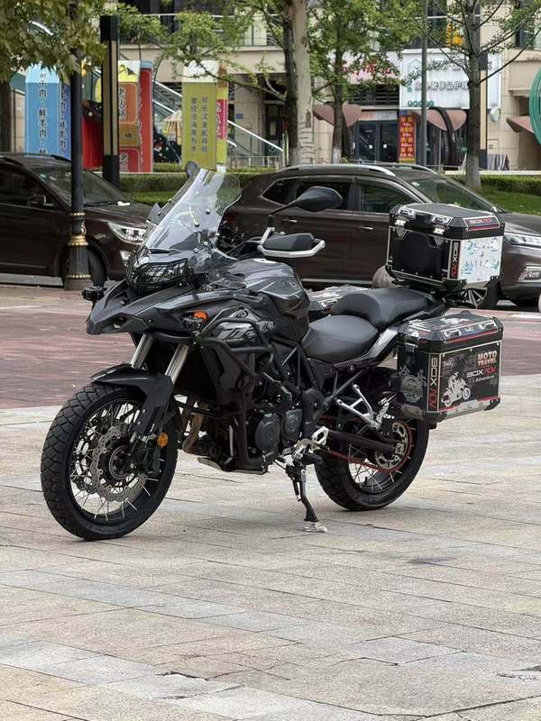 二手贝纳利金鹏 TRK502