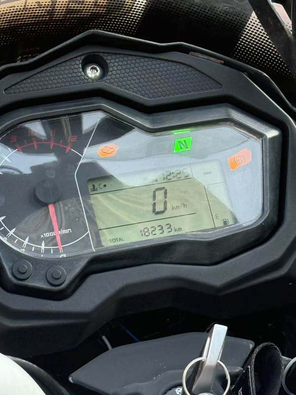 二手贝纳利金鹏 TRK502
