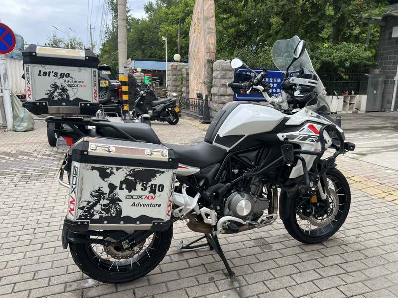 二手贝纳利金鹏 TRK502