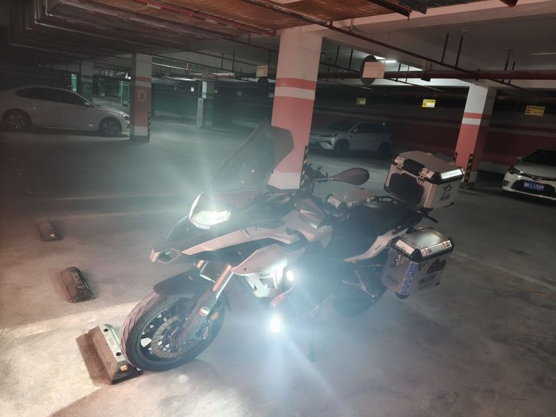 二手贝纳利金鹏 TRK502