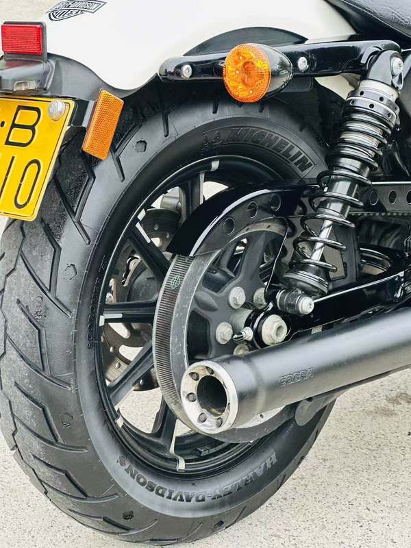 二手哈雷戴维森Iron883 硬汉