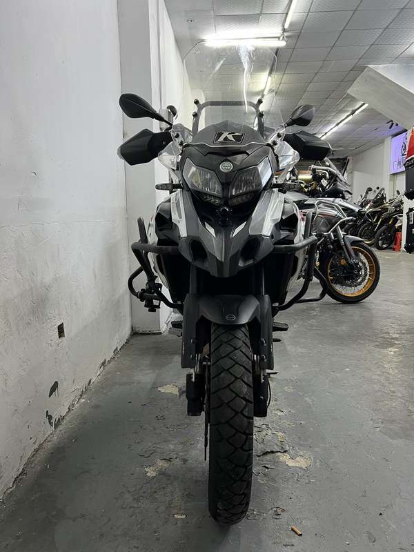 二手贝纳利金鹏 TRK502