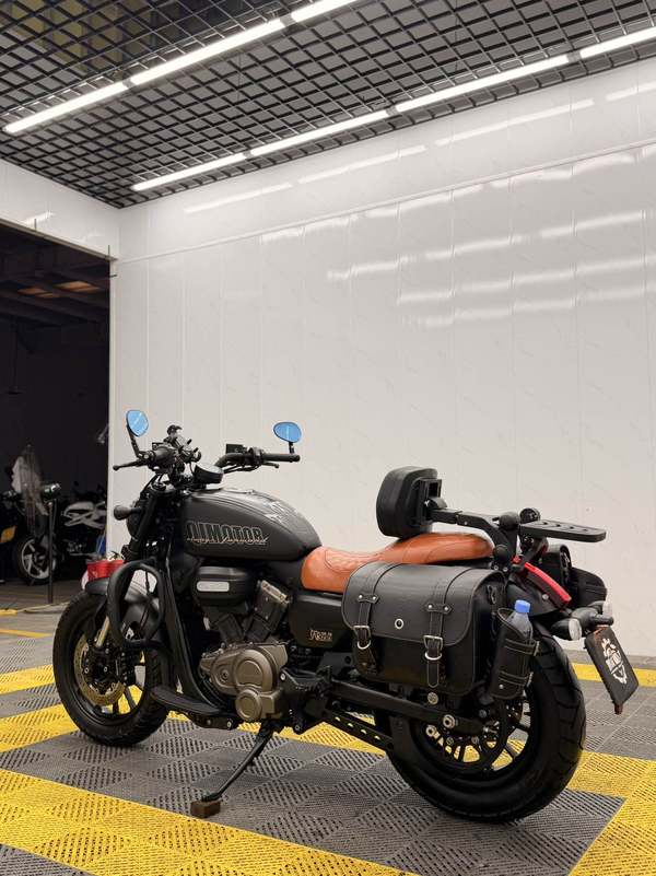 二手QJMOTOR闪300