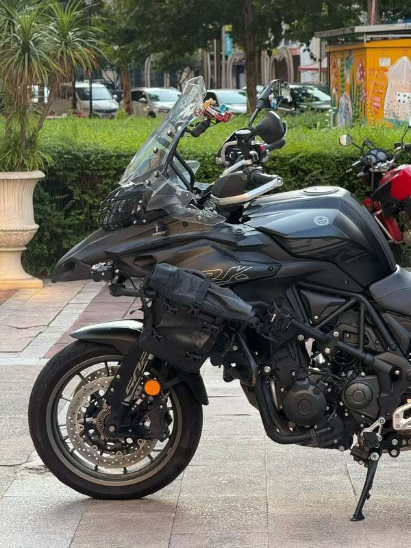 二手贝纳利金鹏 TRK502