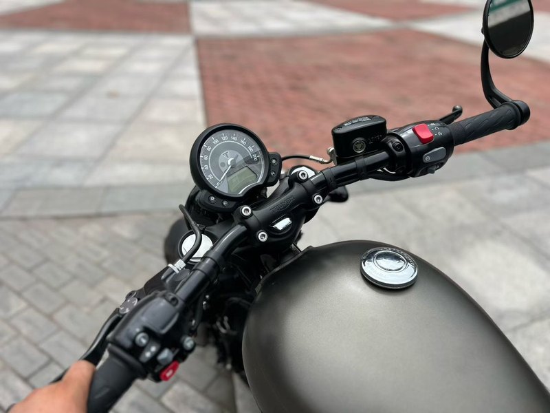 二手凯旋Bonneville Bobber