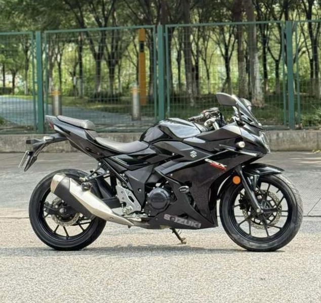 二手豪爵铃木GSX250R