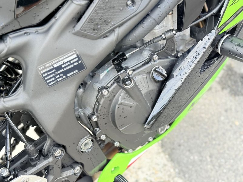 二手川崎ZX-4R