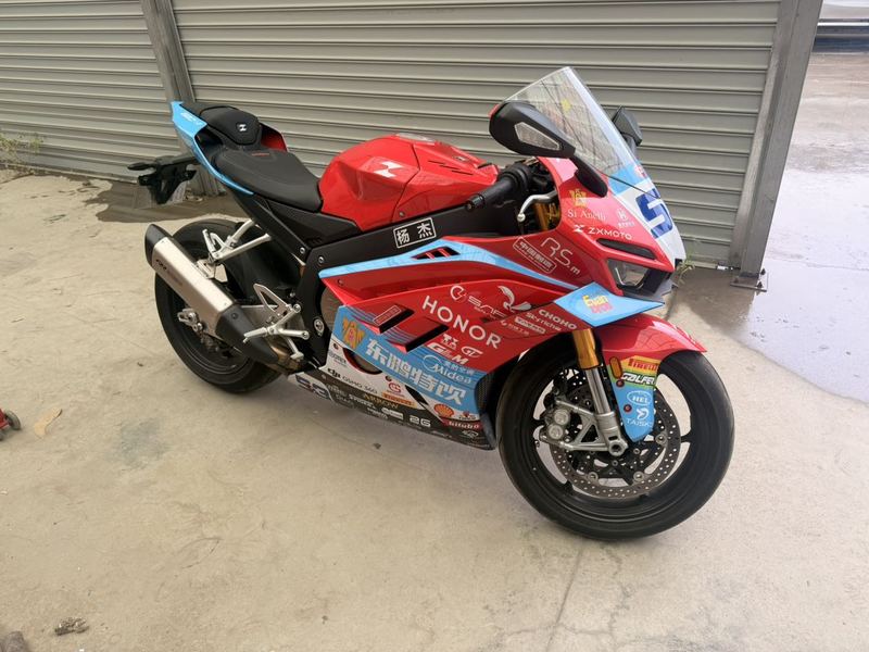 二手张雪机车820RR
