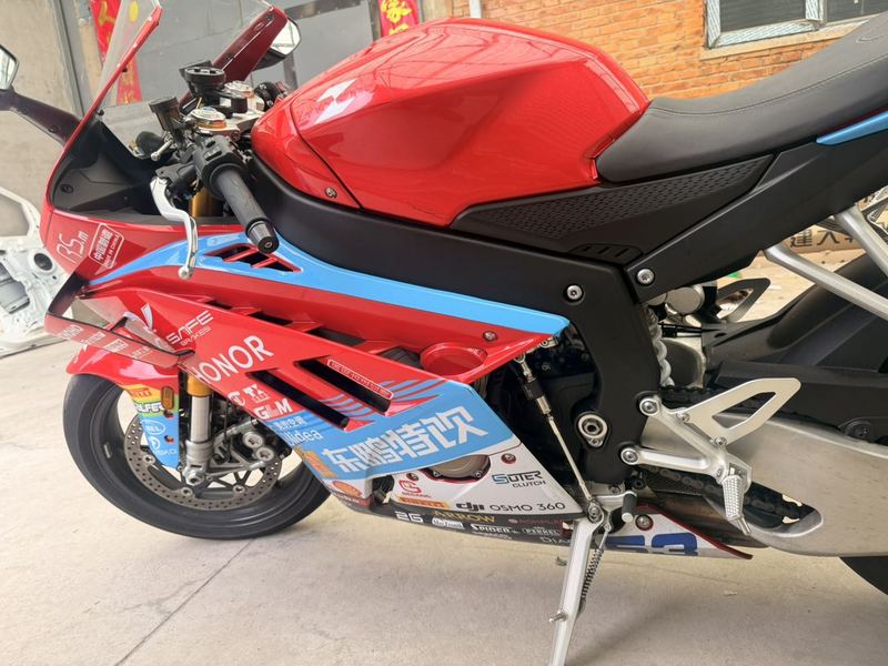 二手张雪机车820RR