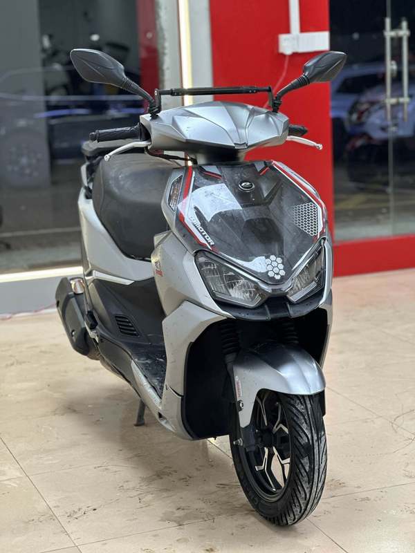二手QJMOTOR鸿150RS