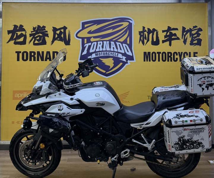 二手贝纳利金鹏 TRK502