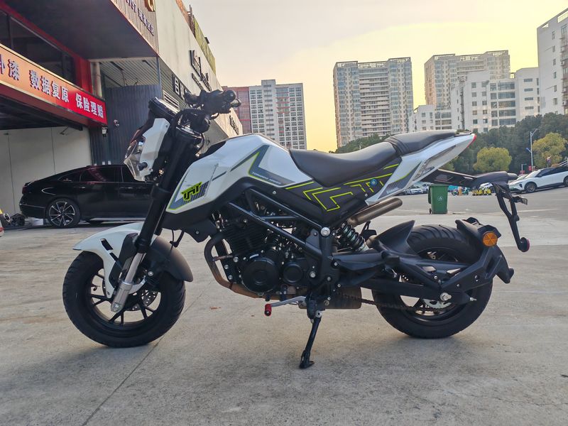 二手贝纳利小暴龙TNT125