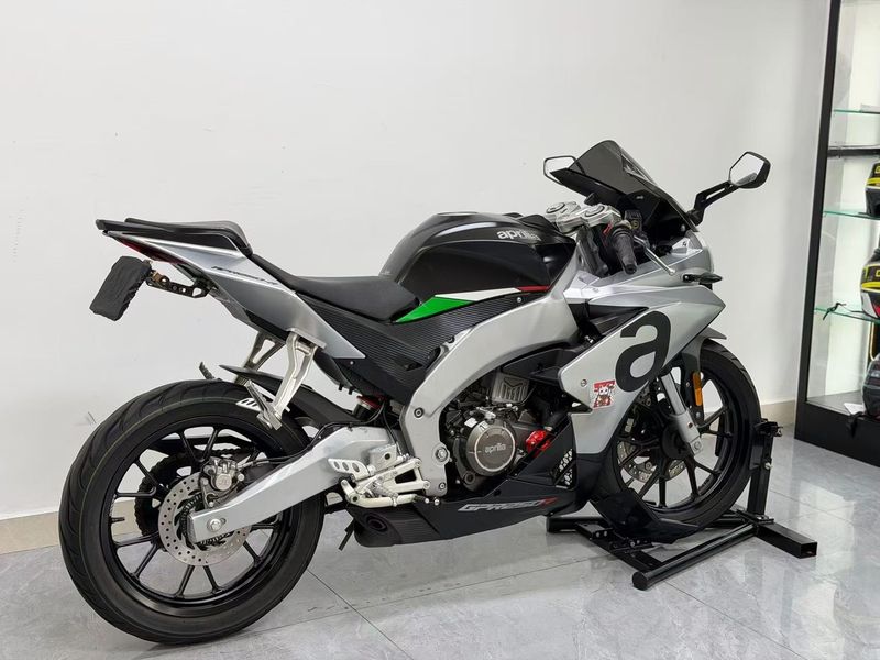 二手宗申阿普利亚GPR250R